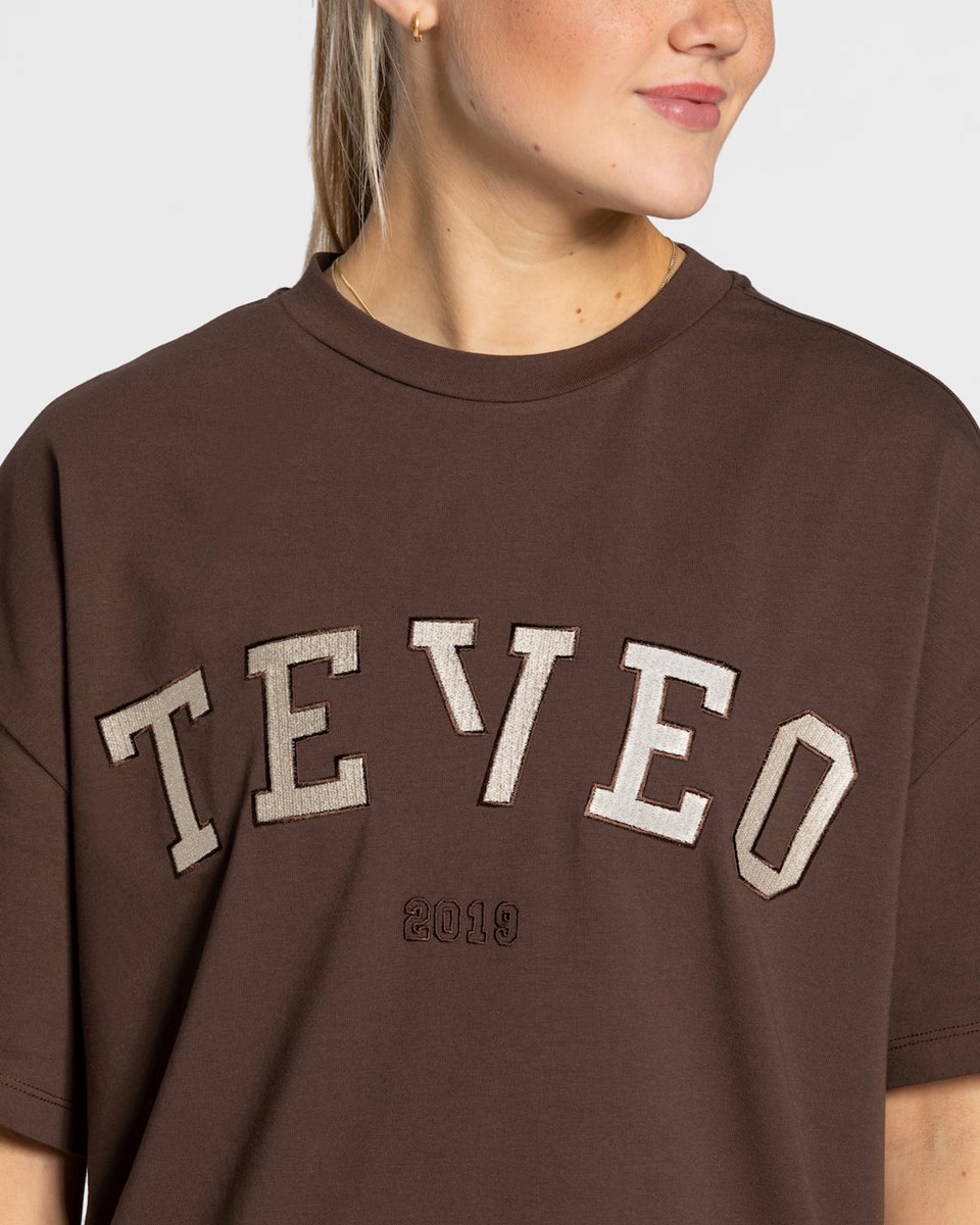 TEVEO College Oversized T-Shirt Tmavě Hnědé | RQEY-05164