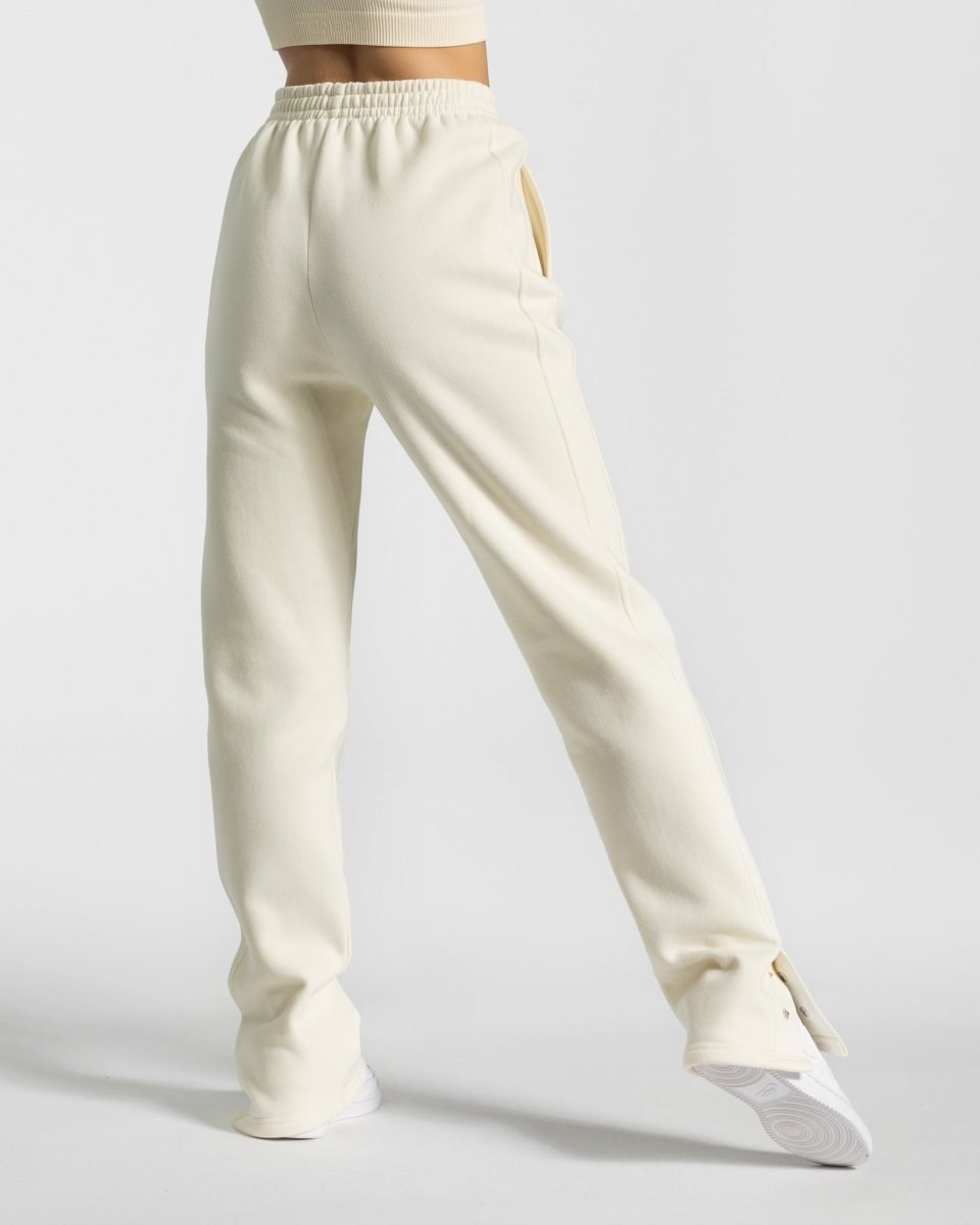 TEVEO Sassy Slit Jogger Ivory | EXUD-96078